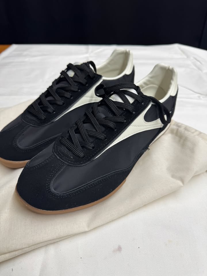 ZARA mens sneaker black white EU 44/ AU & UK 10/ US 11