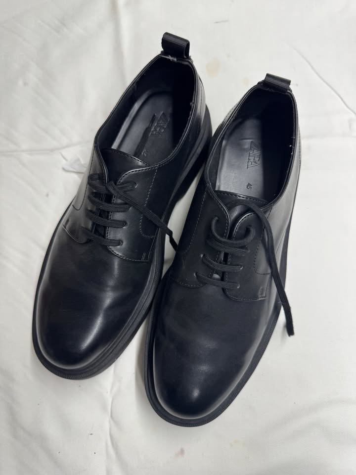 ZARA mens lace up dress shoe AU 12/ EU 45