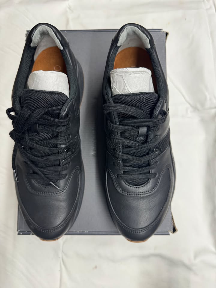 EVERLANE UNISEX sneaker black M 10.5/ UK 9.5/ AU 9.5