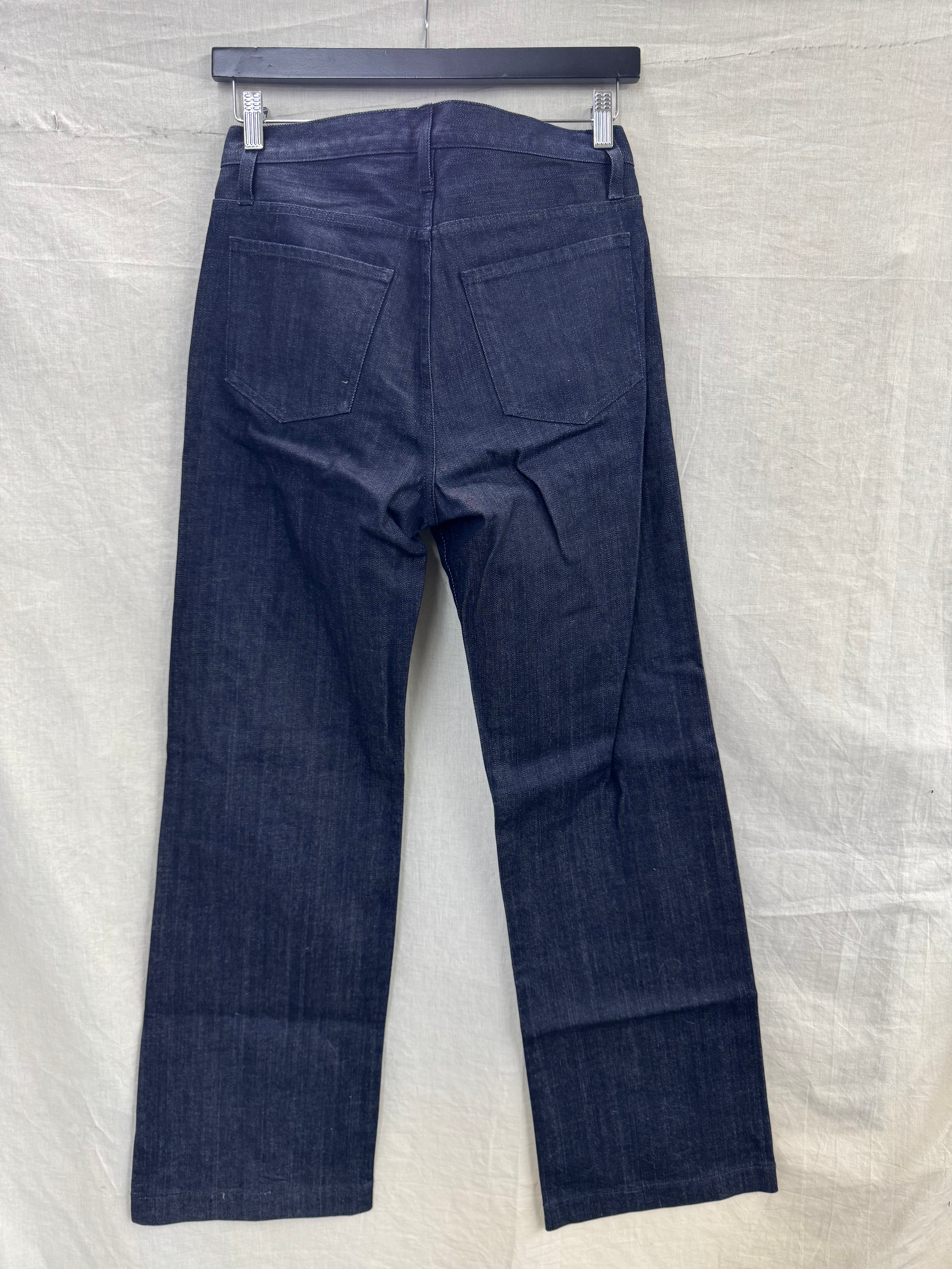 ARCHIVE NO. 16, THE UNKNOWN JEAN AU10/28